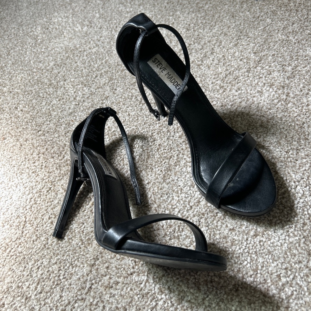 Black strap heel